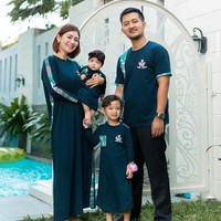  “Kita kalau ngomongin susah sudah pasti susah. Ketika kita dilahirkan dari seorang tunawisma atau orang nggak punya, itu sudah pasti takdir, nggak perlu nyalahin. Cuma kita menjadi sukses itu adalah pilihan, dan pilihan saya itu adalah sukses,” ungkapnya Foto: Instagram @deltahesti