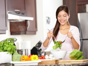 Tips Siapkan Makanan Sehat Saat #DiRumahAja Selama Ramadhan