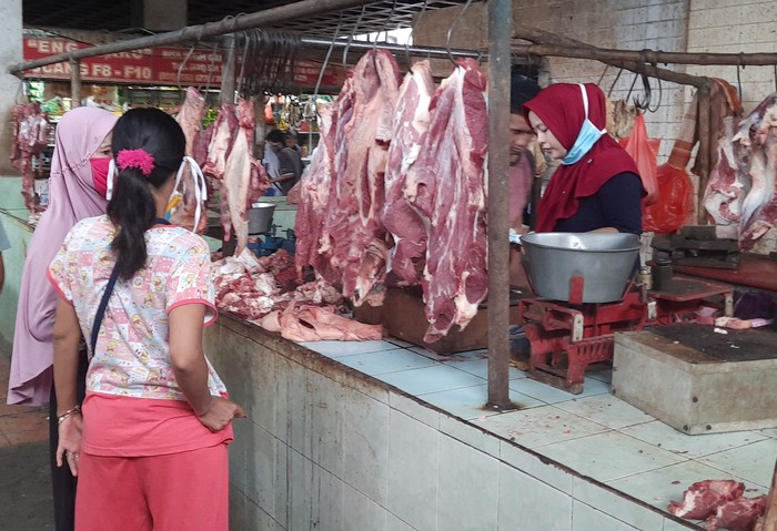 Jelang Lebaran Harga Daging  Sapi dan Ayam di Pasar  