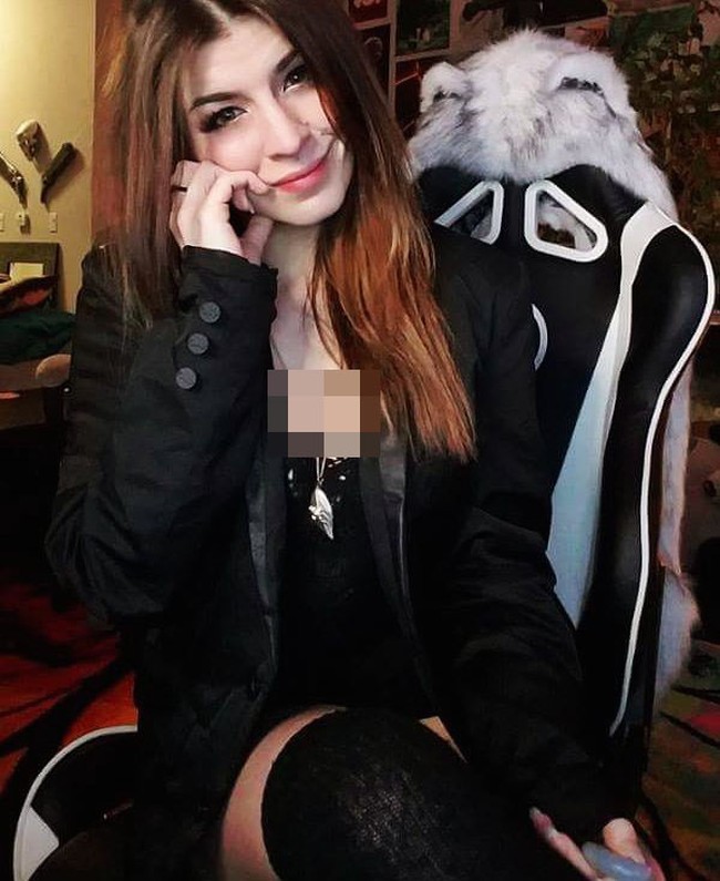 Banyak gamer wanita juga juga hobi jadi cosplayer. Kat Gunn pun sering menunjukkan gayanya mengenakan cosplay untuk mengekspresikan diri dan kepribadian. Foto: Instagram @mystikgunn