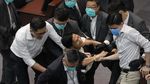 Keributan Pecah di Parlemen Hong Kong