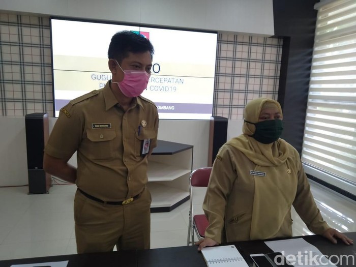 Jumlah pasien positif COVID-19 di Kabupaten Mojokerto dan Jombang terus bertambah. Pasien terbaru yakni dokter dan sopir pribadi.