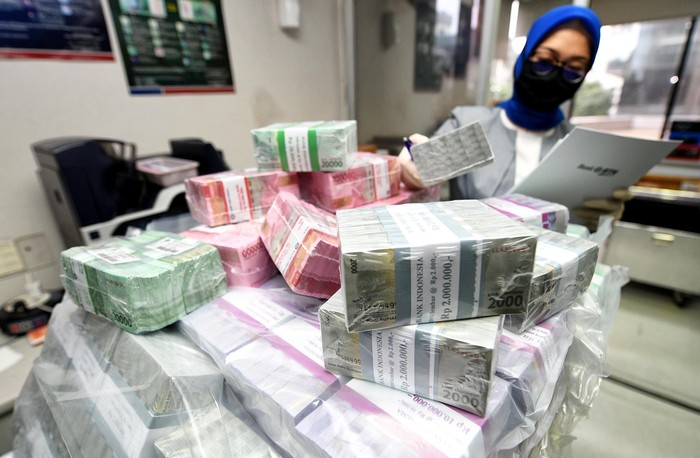 12,5 T Uang Tunai Disiapkan untuk Kebutuhan Lebaran Untuk memenuhi kebutuhan masyarakat Indonesia dalam menyambut Hari Raya Idul Fitri 1441 H, Bank BTN mengalokasikan dana senilai Rp 12,5 triliun.
