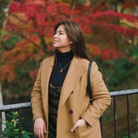 Angel sempat vakum dari dunia hiburan karena alasan pendidikan. Pada 2007, ia hijrah ke London, Inggris, untuk mengikuti kursus singkat desain fashion di Central Saint Martins College of Art and Design.  (Foto: Instagram/@therealangellocsin)