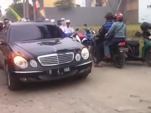 Habib Bahar Punya Pelat Mobil Nyentrik, Begini Cara Bikin dan Daftar Harganya