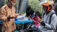 Zakat fitrah adalah kewajiban setiap Muslim yang harus ditunaikan sebelum salat Idul Fitri.