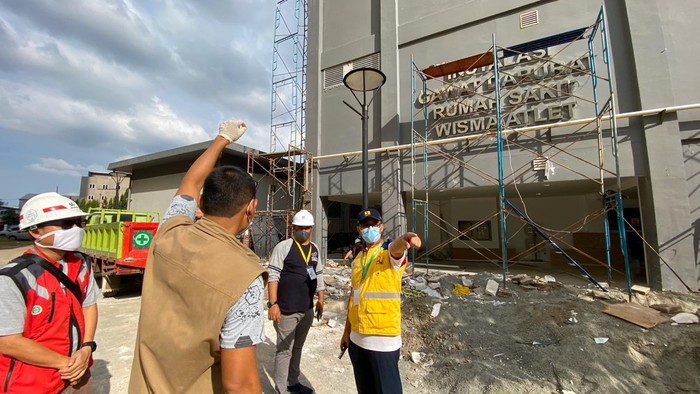 Progres pembangunan Rumah Sakit Darurat (RSD) Wisma Atlet Kemayoran Tahap 2 terus dikebut.