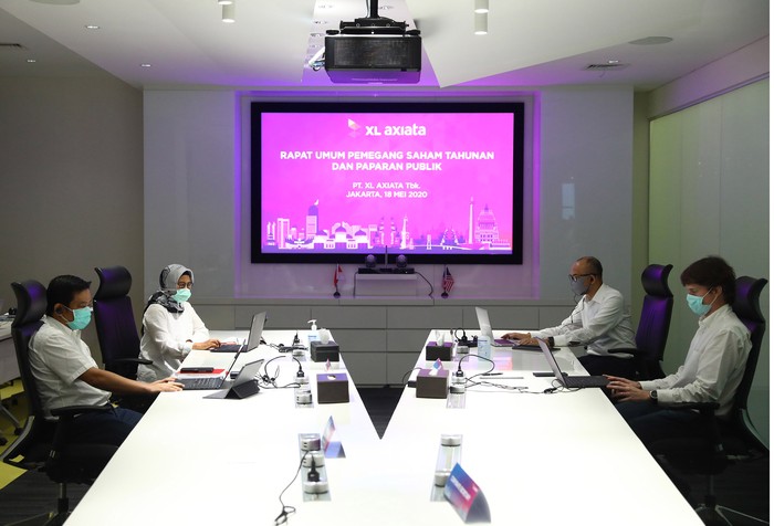 Rapat Umum Pemegang Saham Tahunan XL 2020 digelar secara daring. Dalam rapat tersebut jajaran Direksi PT XL Axiata Tbk. (XL Axiata) beserta komisaris hadir secara online.