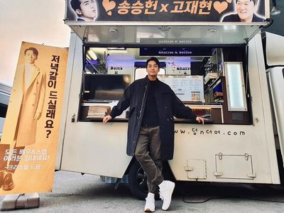 Main di Dinner Mate, Ini 10 Momen Kuliner Song Seung Heon