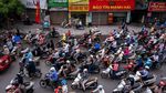 Lockdown Usai, Warga Hanoi Tumpah Ruah