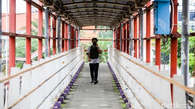 Margonda Siang Ini Ramai Lancar