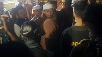 Habib Bahar bin Smith ditangkap oleh pihak Kemenkum HAM dan dikembalikan ke Lapas Gunung Sindur, Selasa (19/5/2020) sekitar pukul 02.00 WIB.