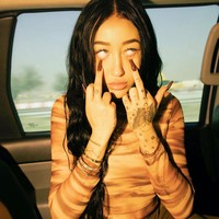 Sebelum ini Noah memang dikenal cukup vokal dalam mengungkap masalah kesehatan mentalnya dalam lagu. Pernah mengalami kecemasan, serangan panik, dan depresi, tak jarang Noah menciptakan lagu-lagu yang sedih. Foto: Instagram @noahcyrus