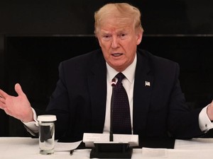 Ekonomi AS Goyah, Trump Diprediksi Kalah Pilpres