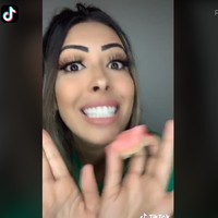 Tapi, nyatanya netizen kena prank Jaqueline  Lewat video lainnya, influencer tersebut mengaku bercanda dan menggunakan gigi palsu.  Foto: dok. TikTok, Instagram
