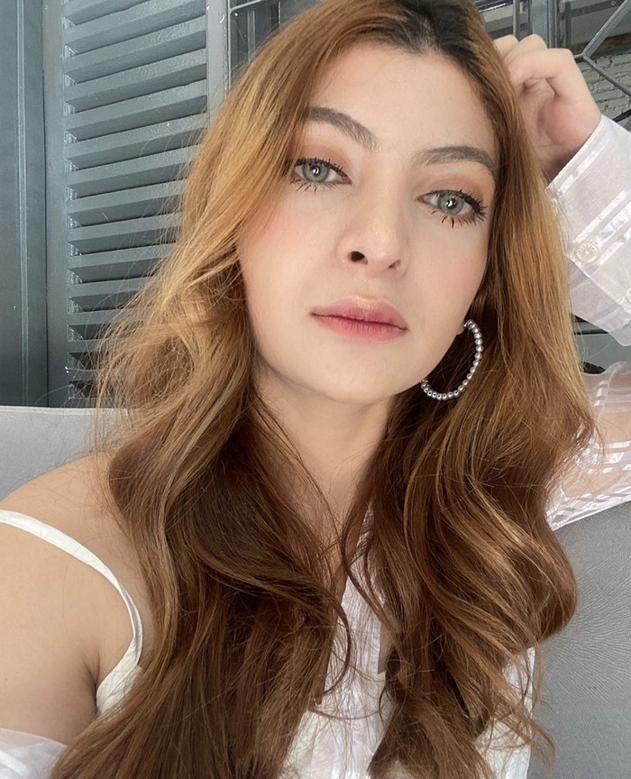 Sarah Salsabila lelang keperawanan
