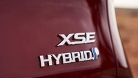 Sienna akan tersedia dalam trim XLE, XSE, Limited, dan Platinum. Mobil ini akan dilepas ke pasar di akhir tahun 2020, perkiraan harga sekitar diperkirakan akan mulai lebih dari $ 34.000 - $ 50.000 (Rp 500 juta - Rp 734 juta). Foto: Toyota