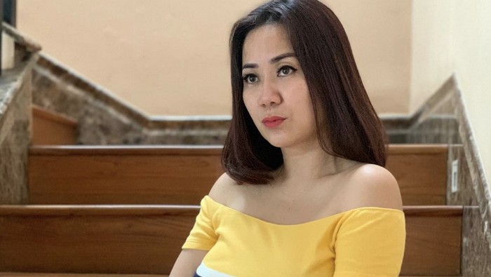 Tante Ernie Bingung Dirinya Disebut Pemersatu Bangsa