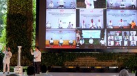 Bantuan sebanyak 100.000 paket yang dibagikan kepada masyarakat terdampak COVID-19 di seluruh Indonesia ini di antaranya berupa sembako, Ta’jil  buka puasa, dan bingkisan lebaran disiapkan melalui pemberdayaan tak kurang dari 1.300 Usaha Mikro Kecil dan Menengah mitra binaan Telkom. Foto: dok. Telkom