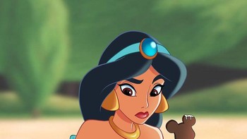 Jasmine kebanyakan ngemil, dia khawatir perutnya mulai bergelambir. Foto: @aldoarts via Bored Panda