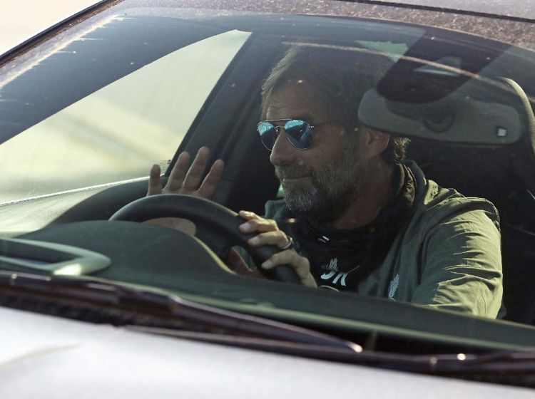 Momen Klopp Tiba di Tempat Latihan Liverpool