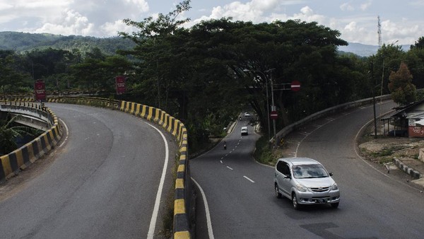 Jelang Lebaran, Jalur Nagreg Terpantau Sepi