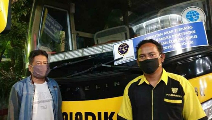 Polisi Amankan Bus Bertiker Kemenhub Palsu di Buperta Cibubur