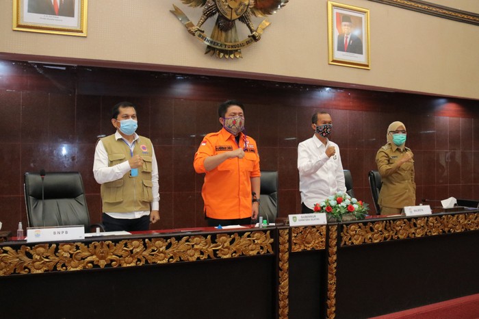 Gubernur Sumsel dan Wali Kota Palembang saat rapat membahas PSBB (Raja Adil-detikcom)