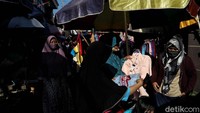 Perlu diketahui saat ini Jakarta masih memasuki zona merah paling parah di Indonesia dengan total jumlah pasien positif sebanyak 6.155 pasien.  
