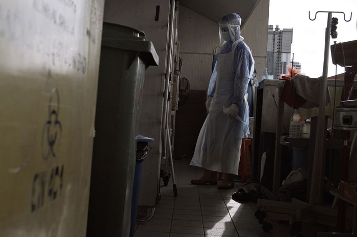 Ramadhan menjadi bulan yang paling ditunggu umat muslim di dunia. Namun Ramadhan tahun ini para petugas medis harus melaluinya di rumah sakit akibat pandemi Corona.