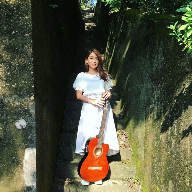 Namun hingga kini Gloria Tang belum mengonfirmasi atau mengelak bahwa usia sebenarnya adalah 41 tahun. Foto: Instagram @goodafternoongloria