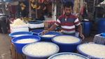 Penjualan Kolang Kaling Sepi Peminat