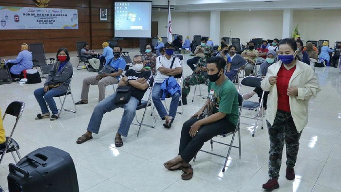 PMI Surabaya menggelar donor darah berhadiah selama tiga hari mulai 18-20 Mei. Itu dilakukan untuk memenuhi stok PRC golongan A yang sempat habis dan golongan AB yang menipis.