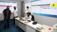 Ketua Yayasan Lembaga Konsumen Indonesia (YLKI), Tulus Abadi mengunjungi Posko Informasi Tagihan Listrik di Kantor Pusat PLN, Jakarta, Rabu (20/5/2020). pool/dok.PLN