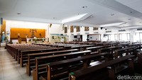 Dibatalkannya misa secara langsung karena mengikuti ketentuan Pembatasan Sosial Berskala Besar (PSBB).