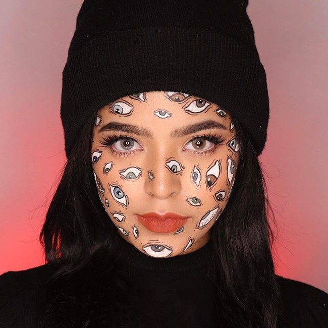 Seram atau keren? Dengan bakat merias wajah yang dimiliki Jharna, dirinya berhasil membuat berbagai macam riasan wajah yang unik dan cetar, seperti yang satu ini. Foto: dok. Instagram