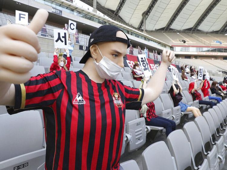 Boneka Seks Meriahkan Stadion Piala Dunia Seoul