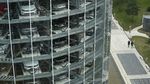 Glass Car Silo yang Spektakuler, Menara Parkir Ratusan Mobil Volkswagen