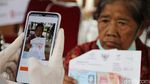 Suasana Pembagian BST di Kelurahan Jagalan