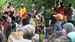 Suasana Pembagian BST di Kelurahan Jagalan