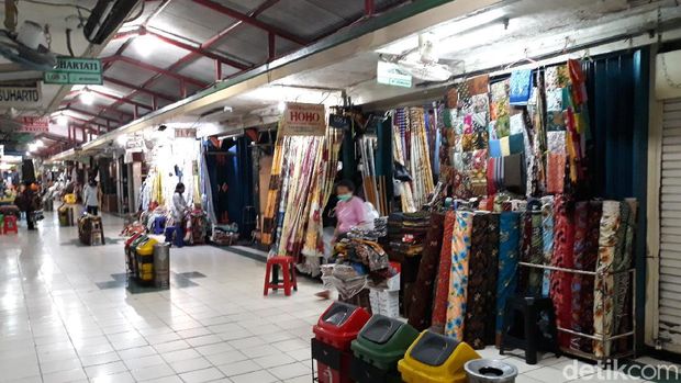 Lengangnya Pasar Beringharjo Yogya, Kamis (21/5/2020).