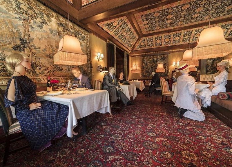 'New Normal' adalah kegiatan yang berubah di tengah masyarakat akibat peristiwa pandemi COVID-19. Ini dia penampakannya di Amerika Serikat.