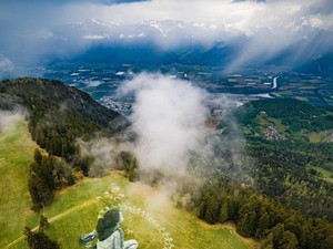 Pesan untuk Dunia Saat Corona dari Mural Raksasa di Swiss