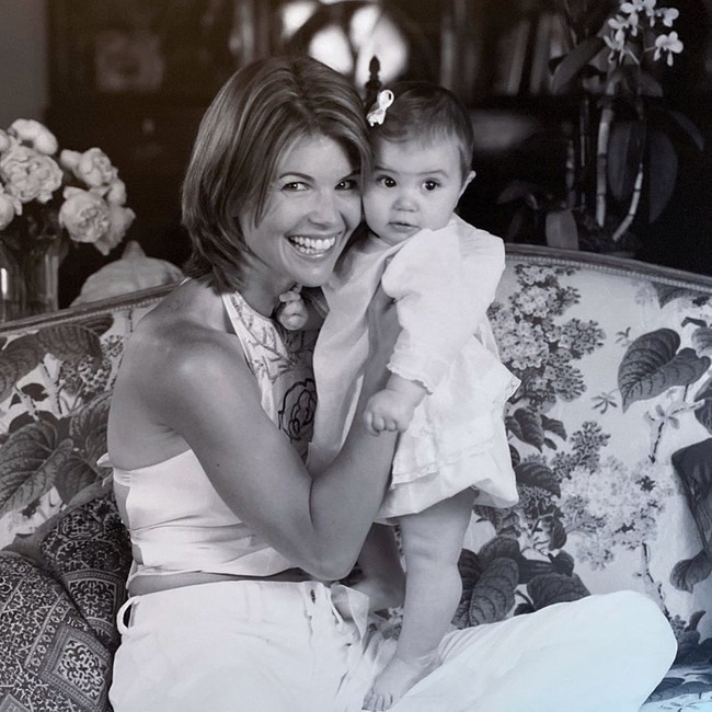 Selain hukuman penjara, Lori harus membayar denda $150,000 atau Rp 2,2 miliaran sebagai bagian dari perjanjian. Foto: Instagram @oliviajade