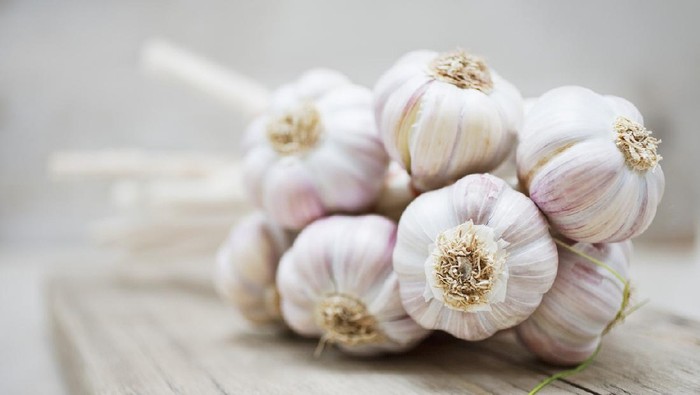 13 Manfaat  Bawang Putih untuk  Kesehatan  Tubuh
