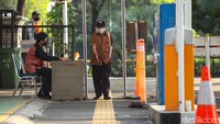 Dalam SKB perubahan ketiga yang diterima detikcom, Kamis (21/5/2020) itu tertulis menghapus cuti bersama Hari Raya Idul Fitri 1441 Hijriah tanggal 22 Mei 2020. Keputusan itu ditetapkan pada 20 Mei 2020.