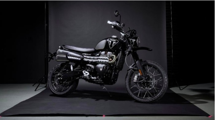 Triumph Scrambler ala James Bond