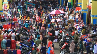 Pasar Tradisional di Pontianak juga Dijejali Warga
