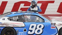 Perlombaan ini merupakan acara Xfinity Series pertama sejak musim ditangguhkan 13 Maret karena pandemi COVID-19.