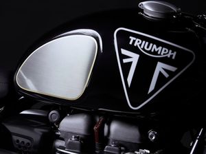 Rugi saat Pandemi, Triumph PHK 400 Karyawan
